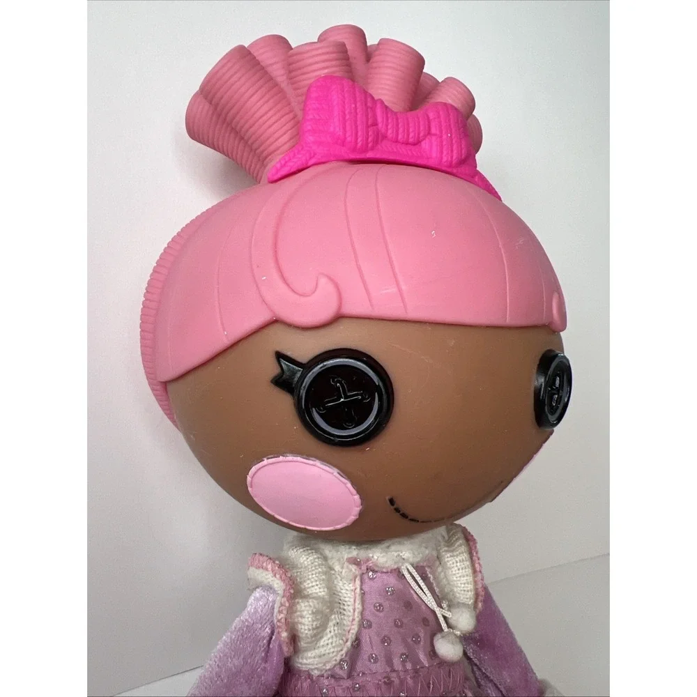Lalaloopsy Swirly Figure Eight 13